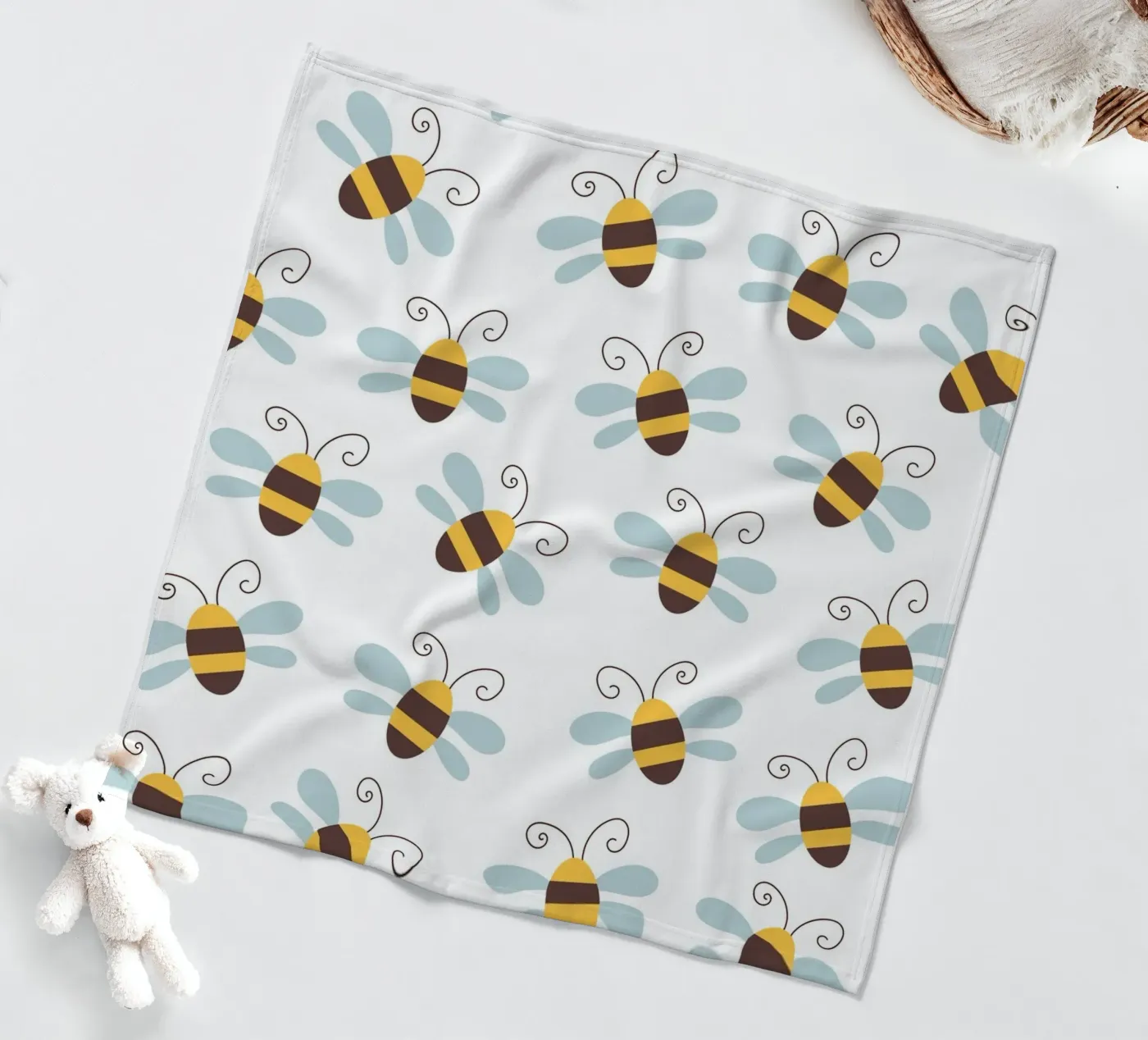 Bees pattern Fleecedecke von Happypatterns