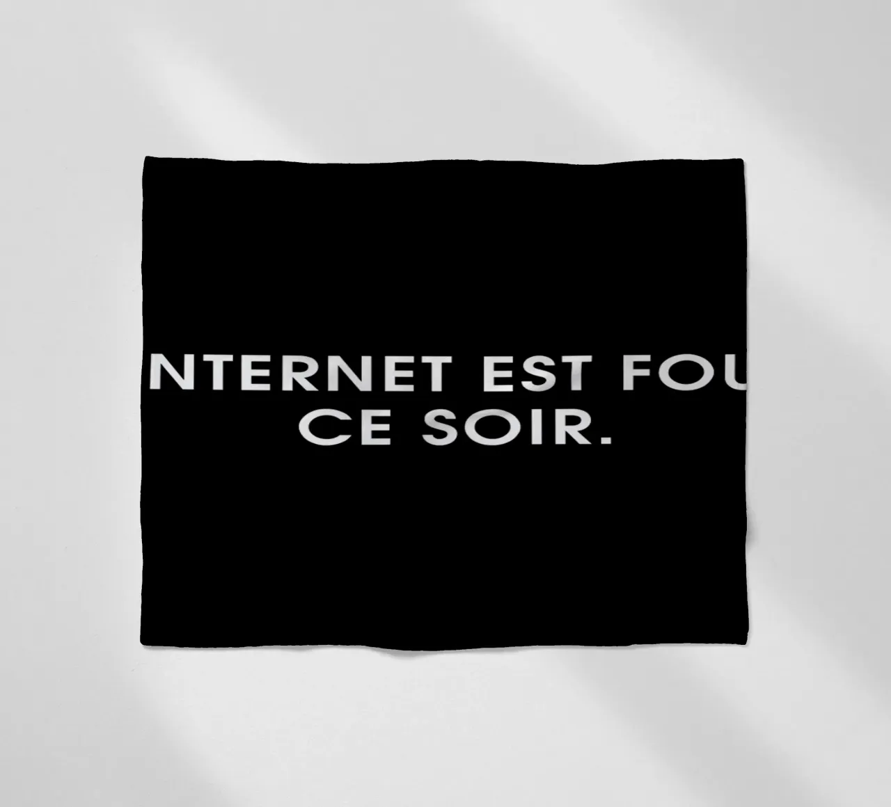 Internet est fou ce soir - Black coperta in pile da Intertitres