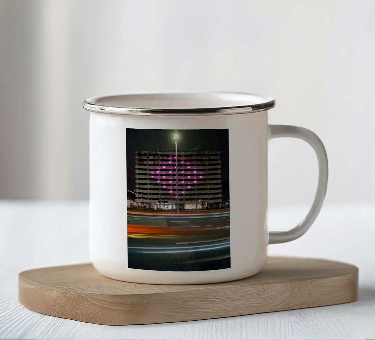 Allesandersplatz tazza in smalto da Amy & Kurt