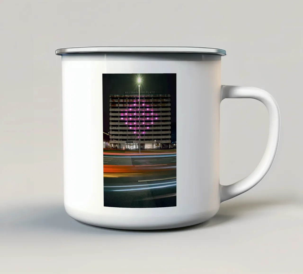 Allesandersplatz tazza in smalto da Amy & Kurt