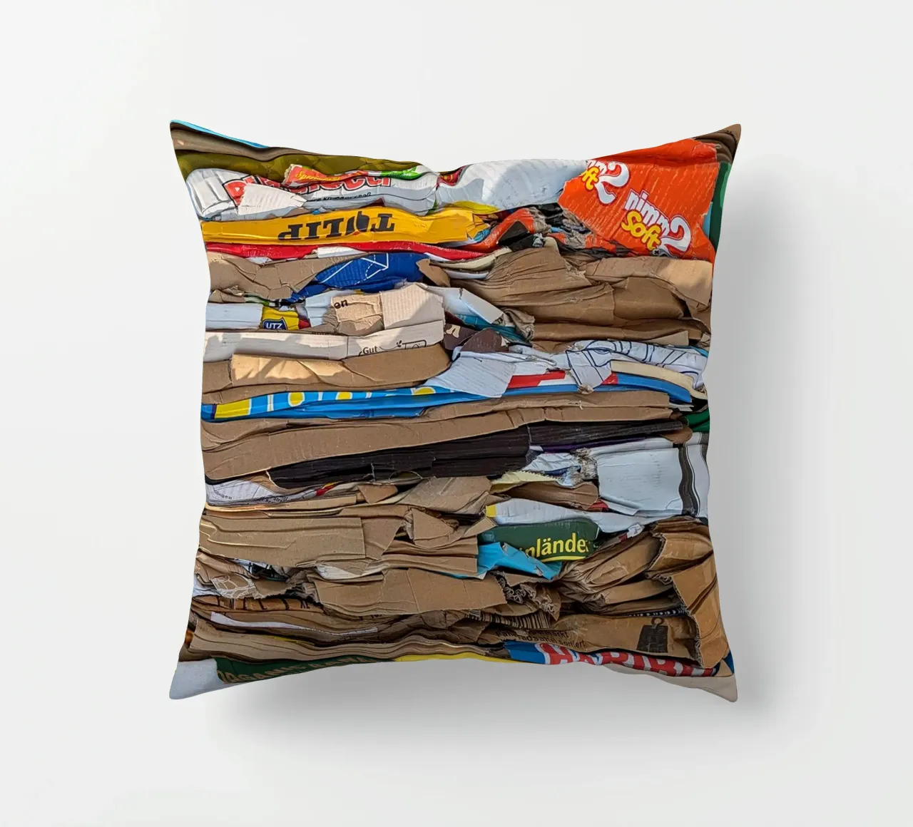Art or Trash cuscino da Amy & Kurt