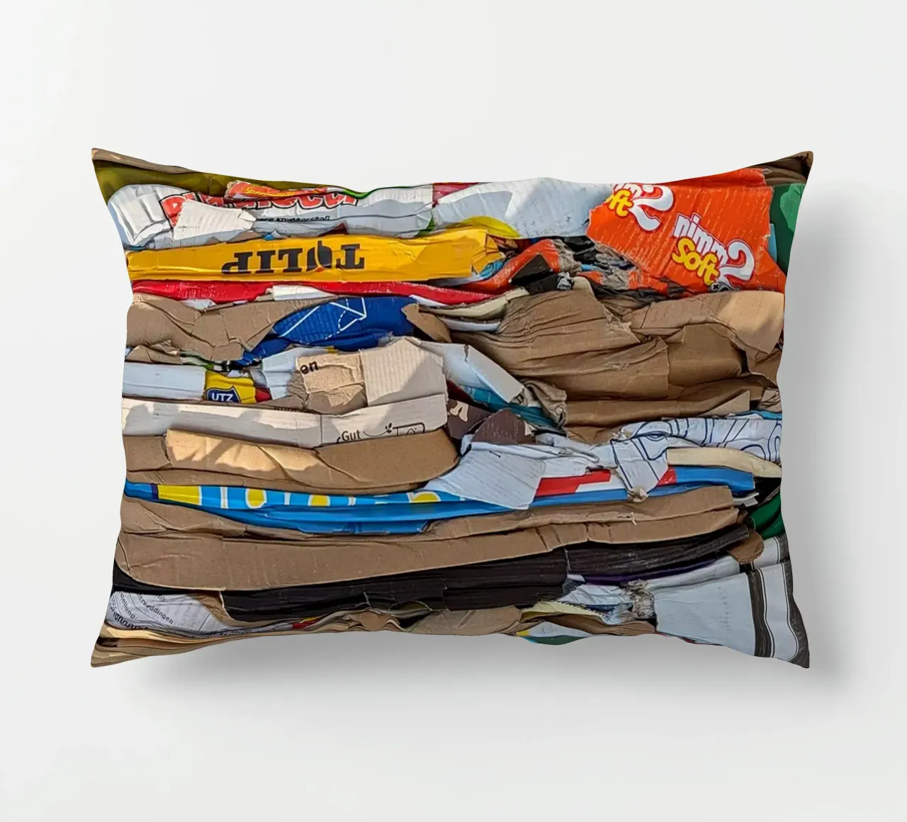 Art or Trash cuscino da Amy & Kurt