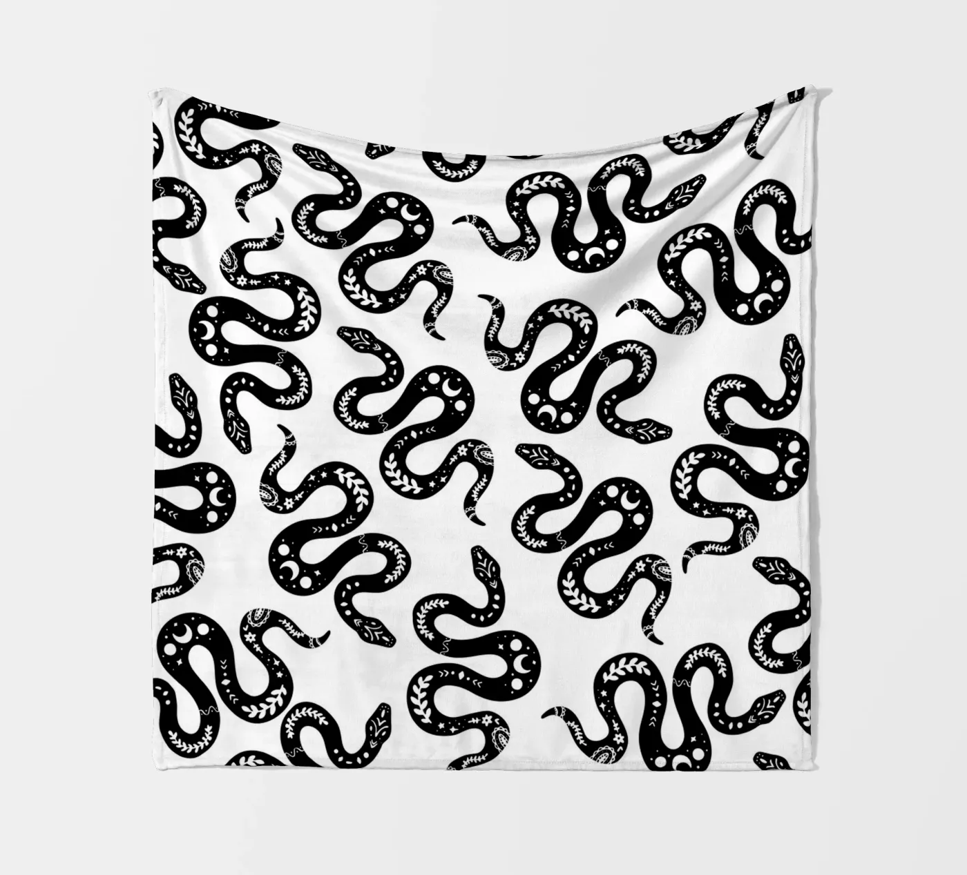 Snakes Fleecedecke von Happypatterns