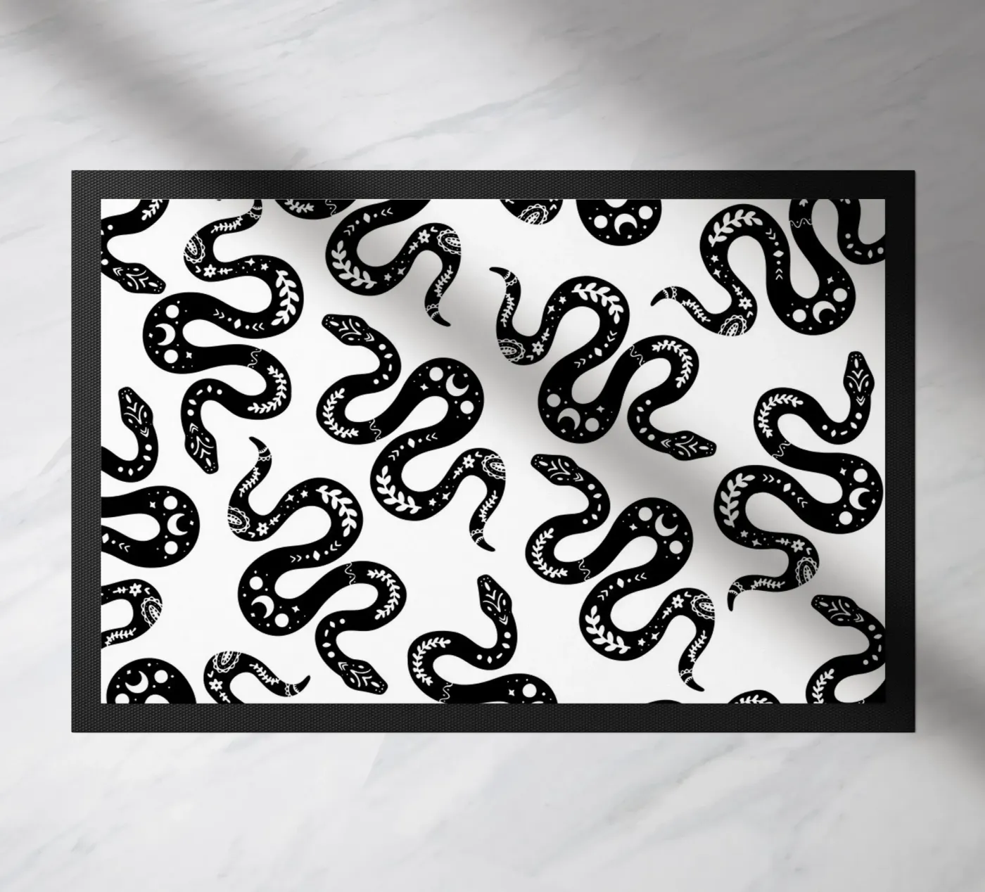 Snakes Fußmatte von Happypatterns