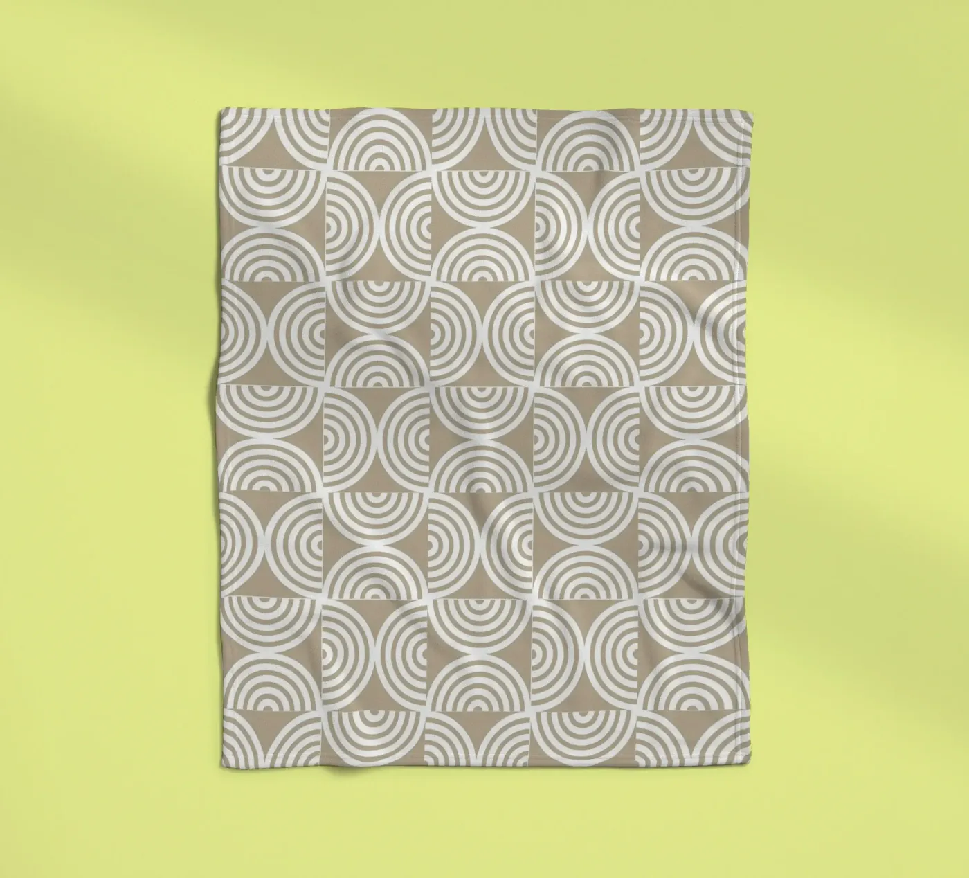 Bauhaus pattern Fleecedecke von Happypatterns