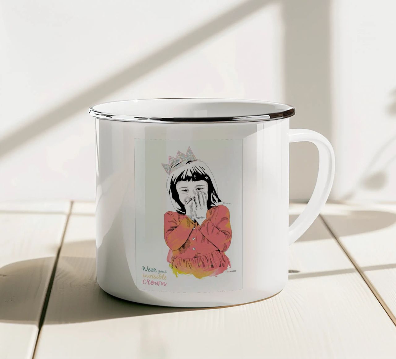 The Invisible Crown tazza in smalto da La Belette Rose