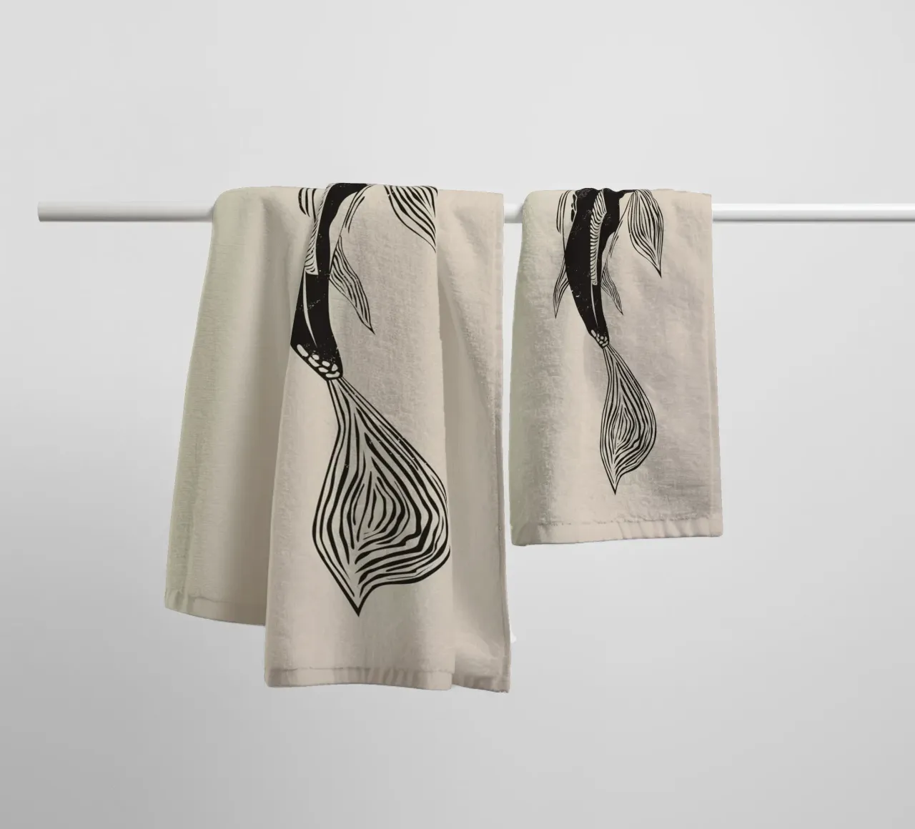 Design del pesce Koi asciugamano da bagno da Indigo Rain