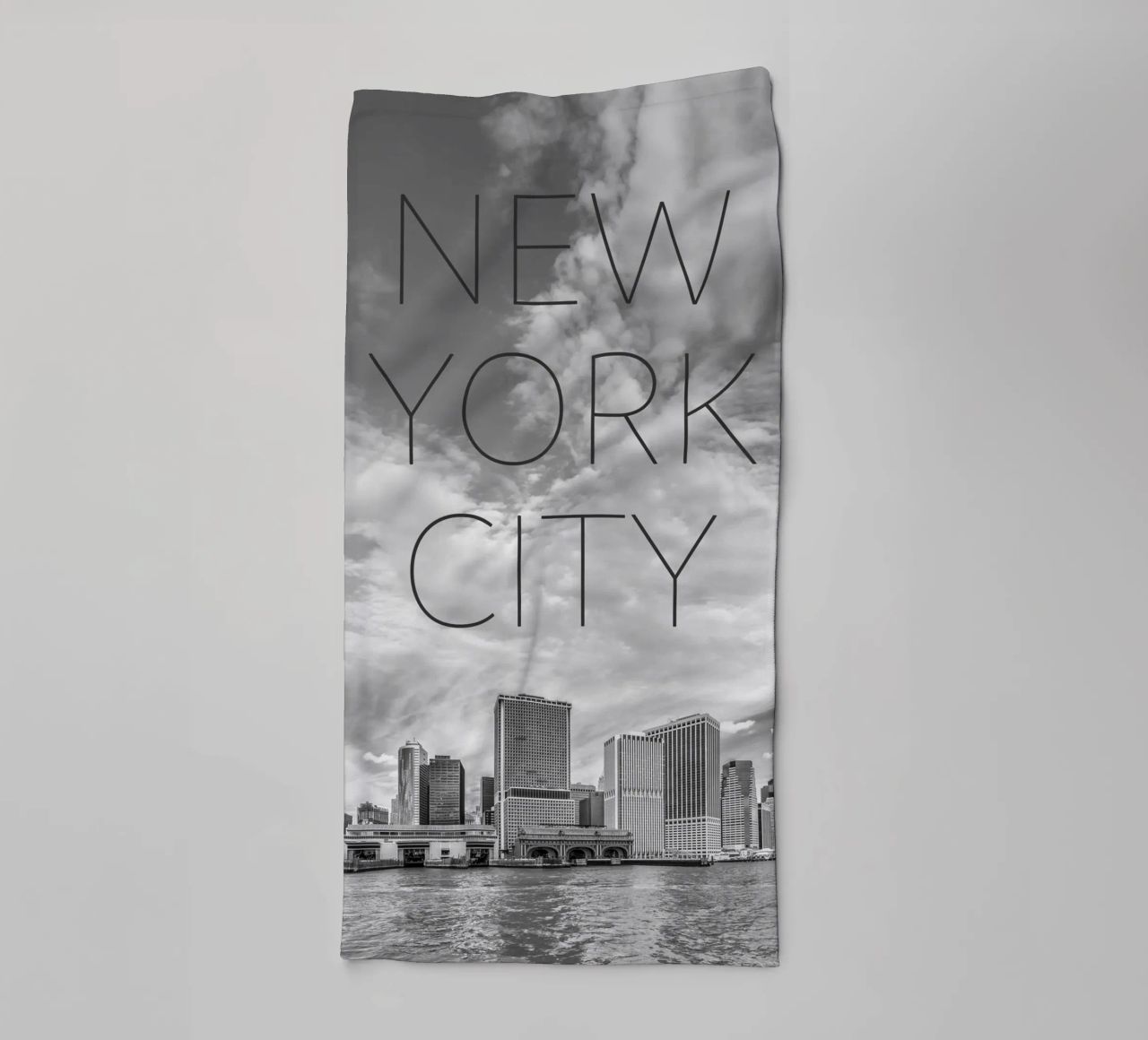 MANHATTAN South Point e Whitehall Terminal | Minimalist Skyl asciugamano da bagno da Melanie Viola