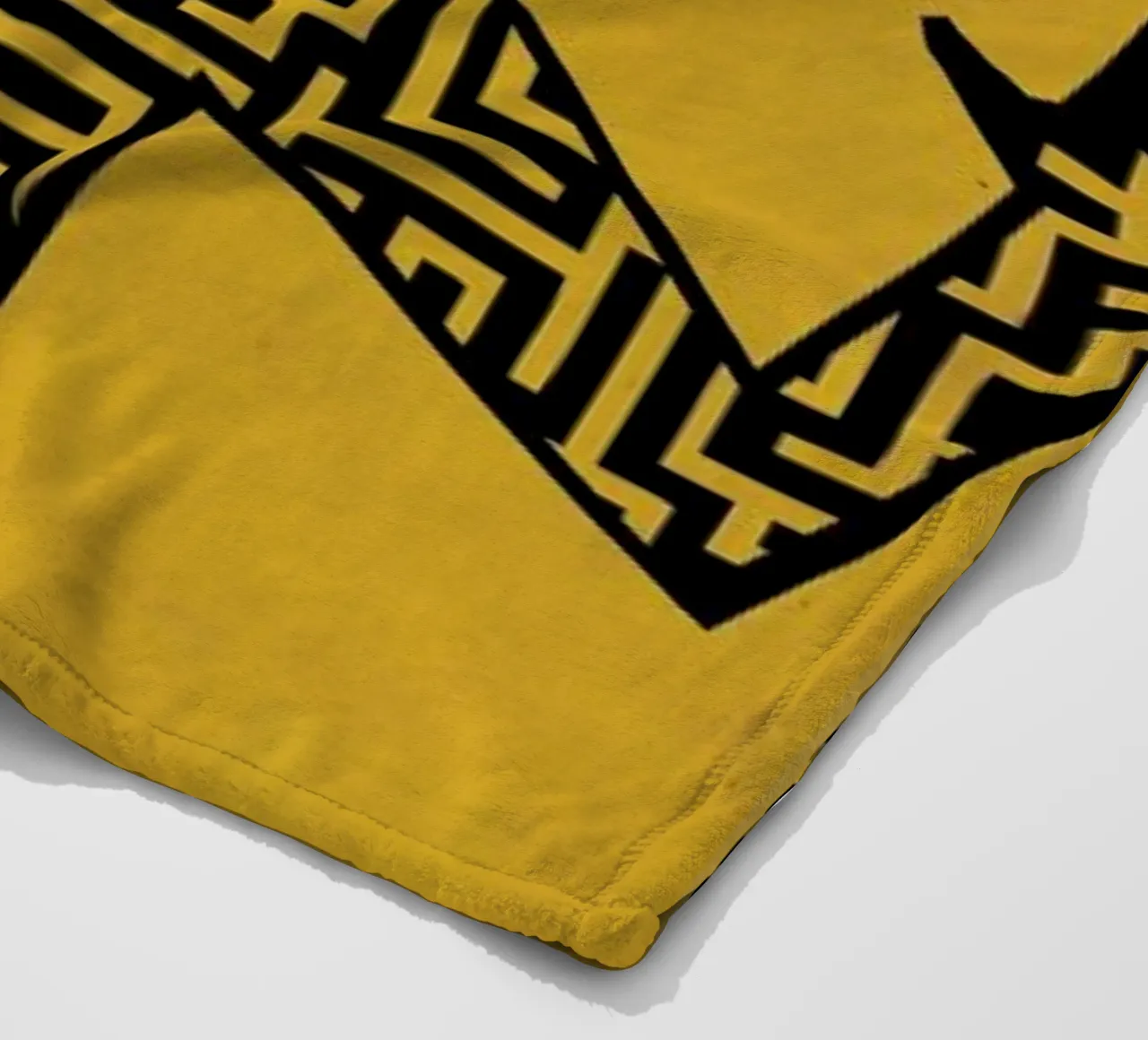 Inception C coperta in pile da Rodolfo Reyes