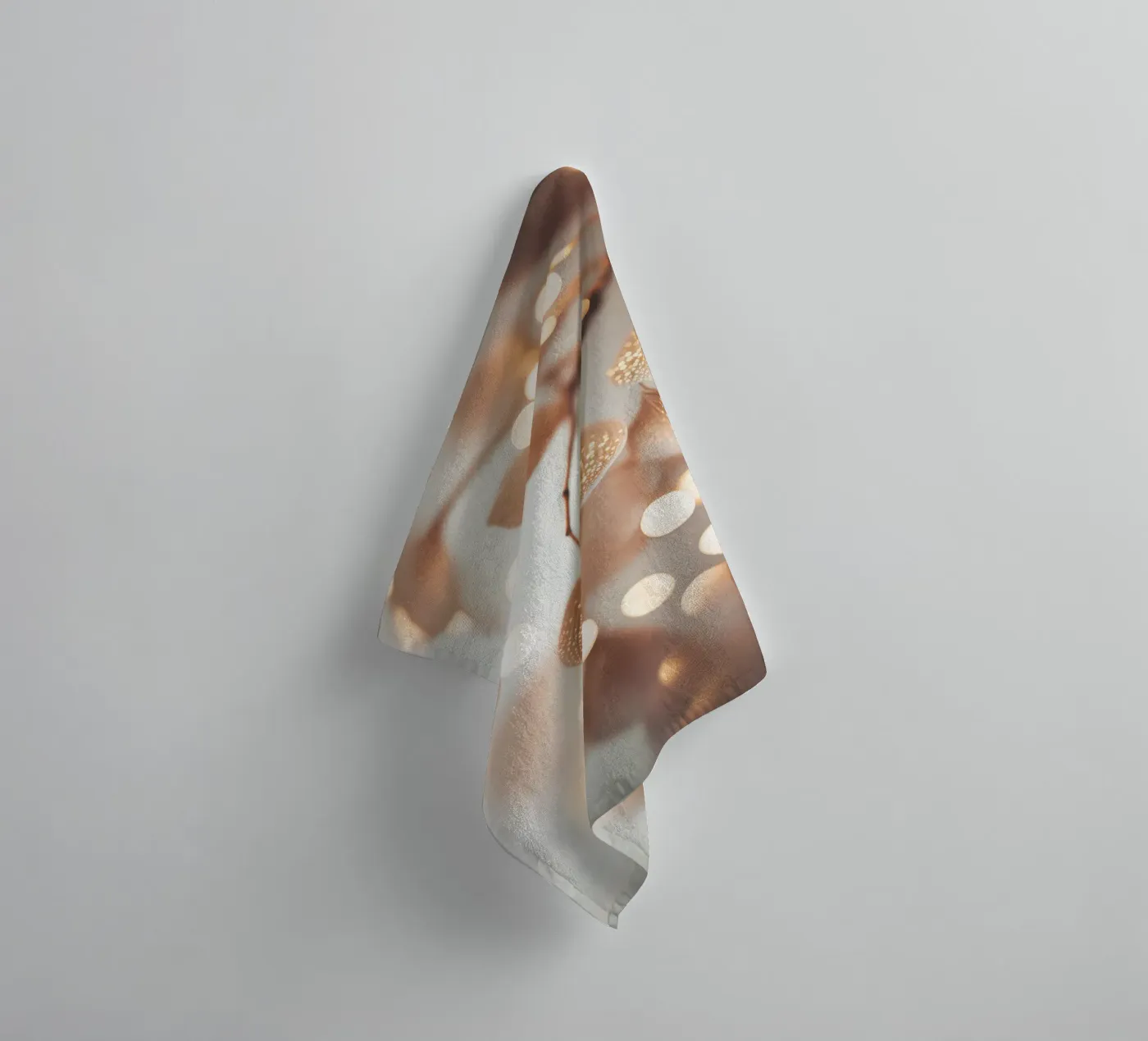 Tiny Leafs No 1 badhanddoek van treechild