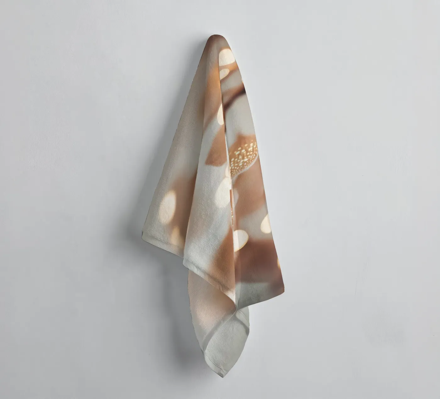 Tiny Leafs No 1 badhanddoek van treechild