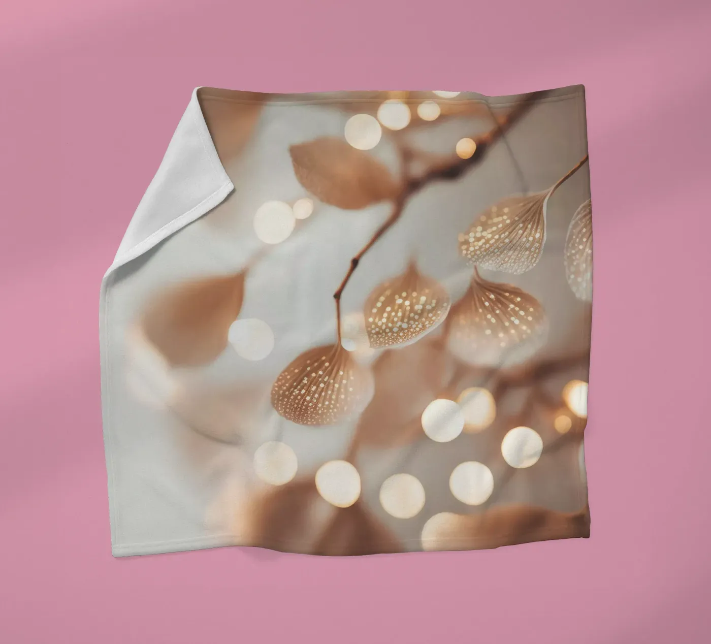 Tiny Leafs No 1 Fleecedecke von treechild