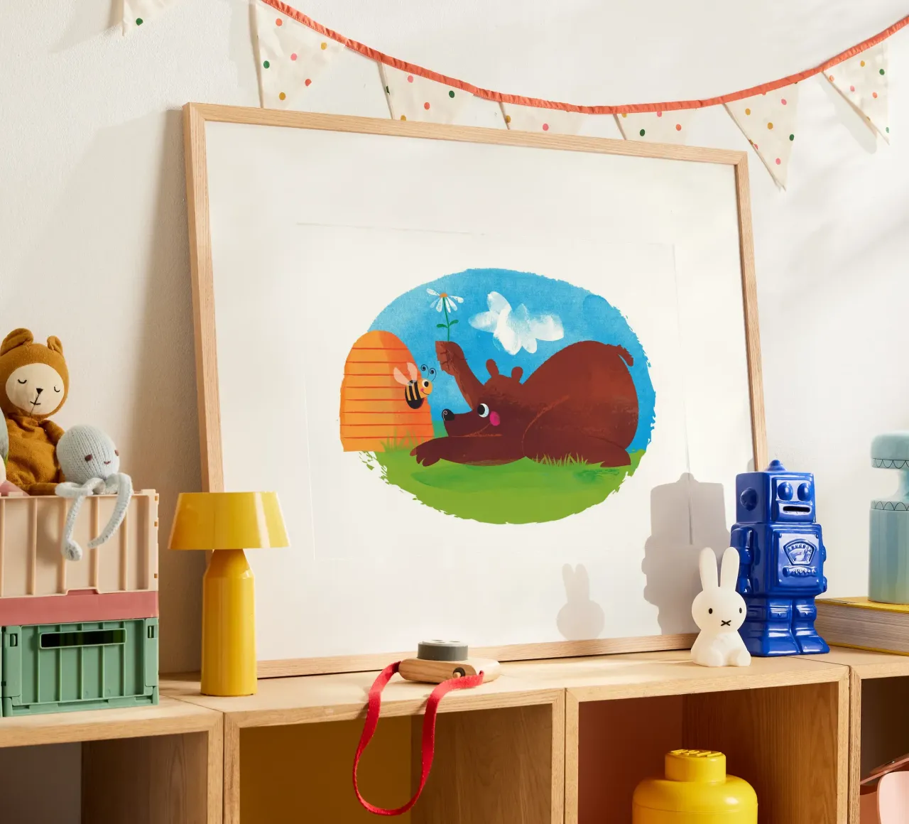Orso e ape poster con telaio in alluminio da Looks n Brains