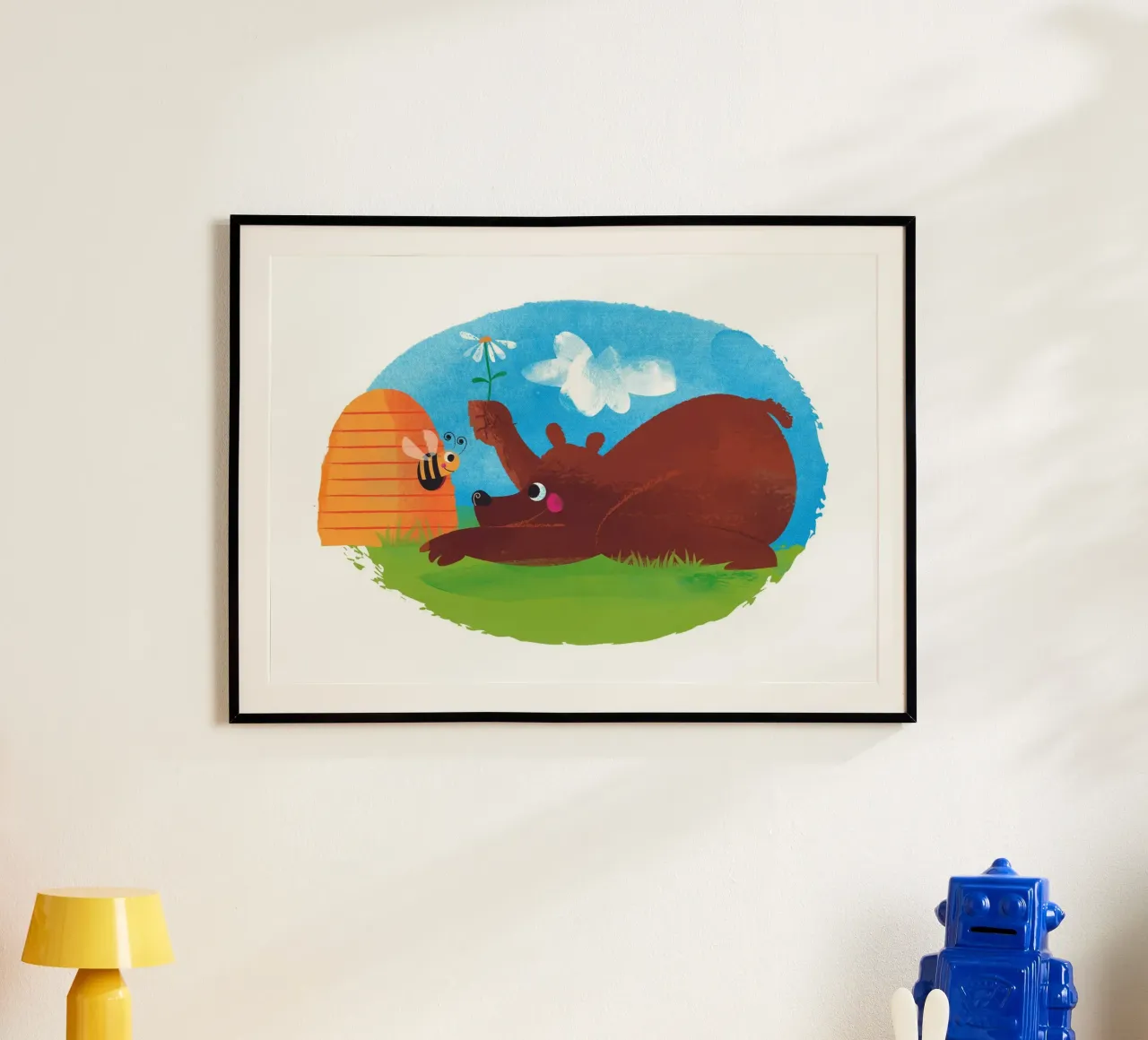Orso e ape poster con telaio in alluminio da Looks n Brains