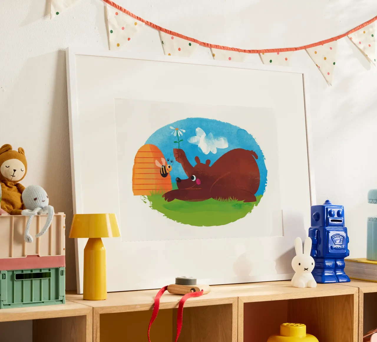 Orso e ape poster con telaio in alluminio da Looks n Brains