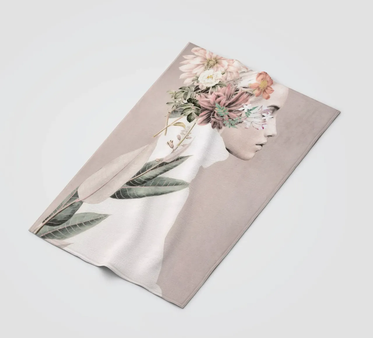 Blumiges Porträt 33 Fleecedecke von dada22