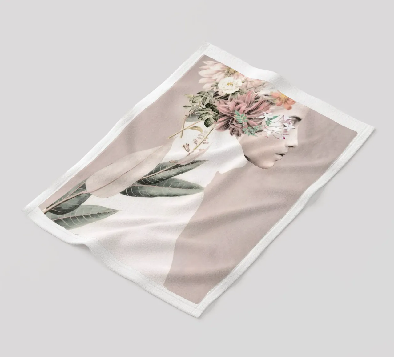 Blumiges Porträt 33 Fleecedecke von dada22