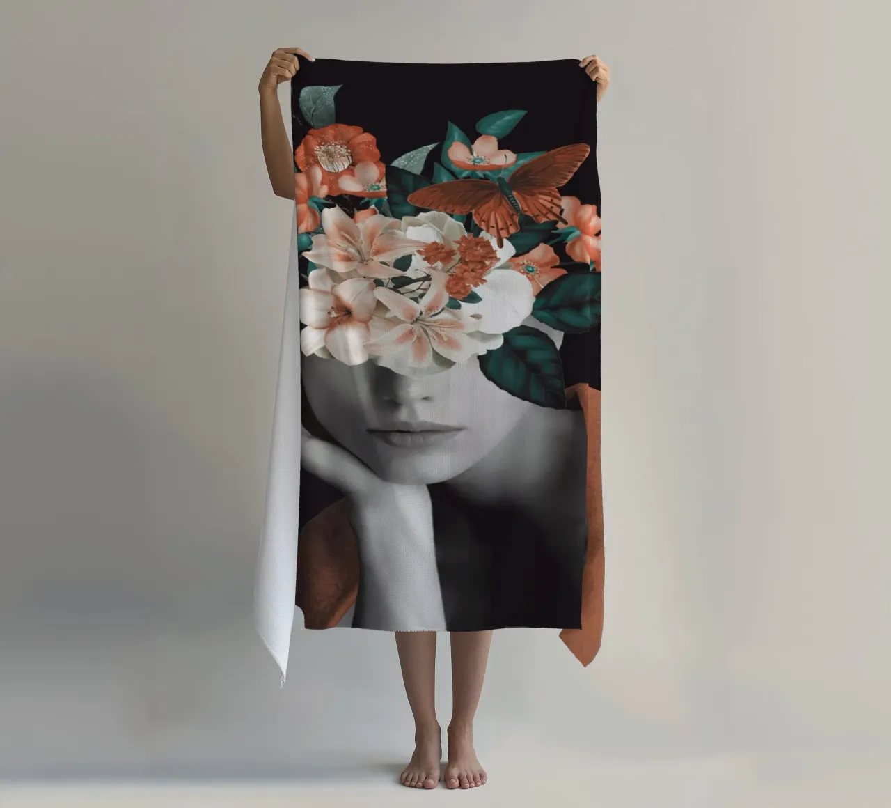 DONNA CON FIORI 7 telo mare da dada22