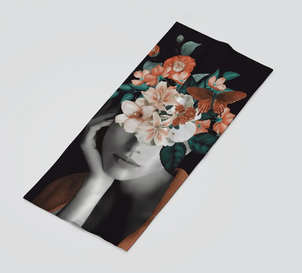 DONNA CON FIORI 7 telo mare da dada22
