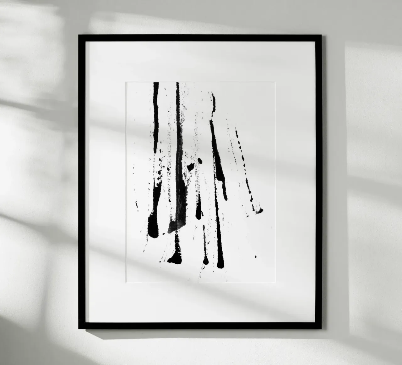 Strokes 1B | Minimal Ink Abstract poster con telaio in legno da sabidussi