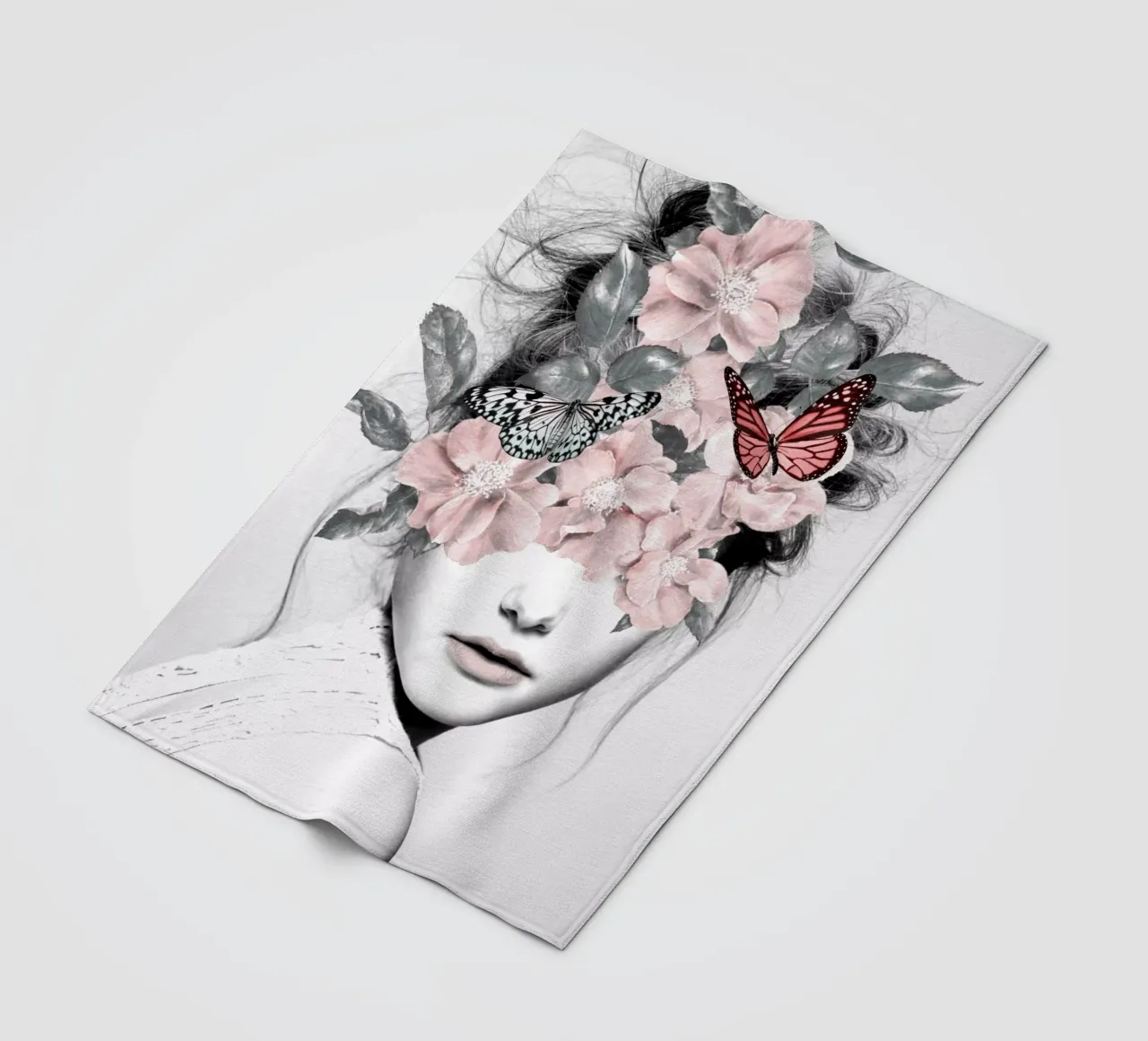DONNA CON FIORI 10 coperta in pile da dada22
