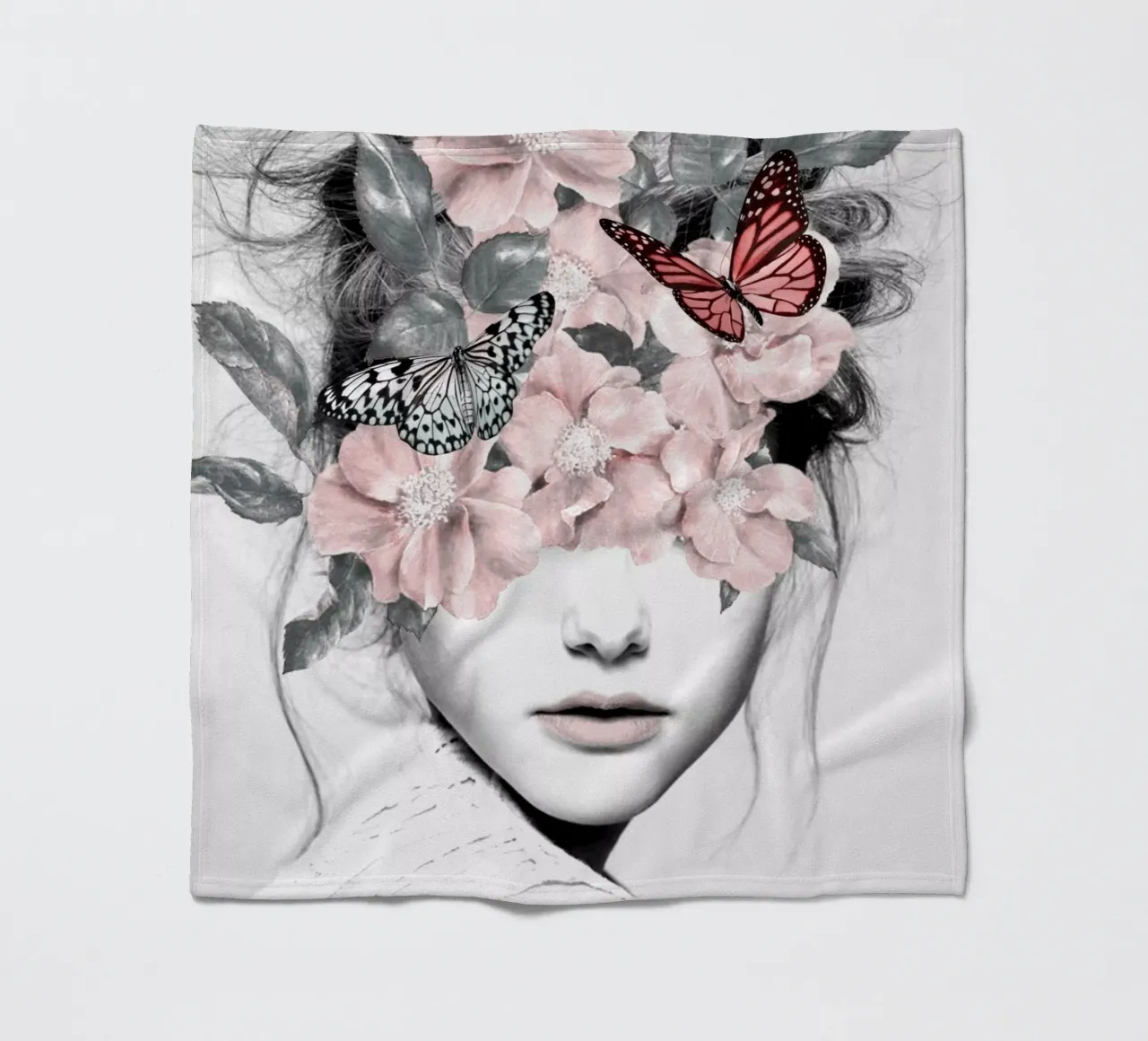 DONNA CON FIORI 10 coperta in pile da dada22