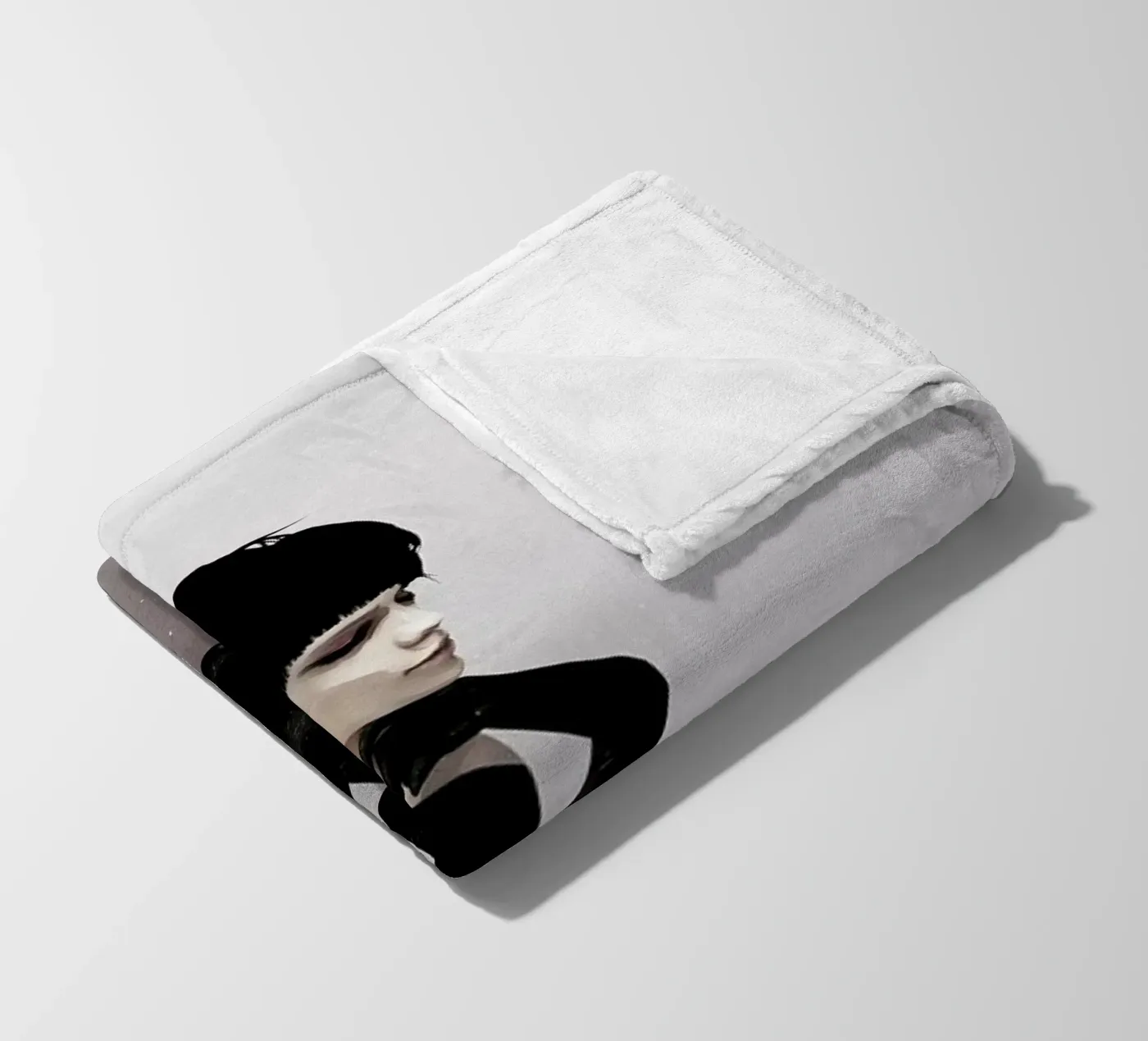 Here Before coperta in pile da Ruben Ireland