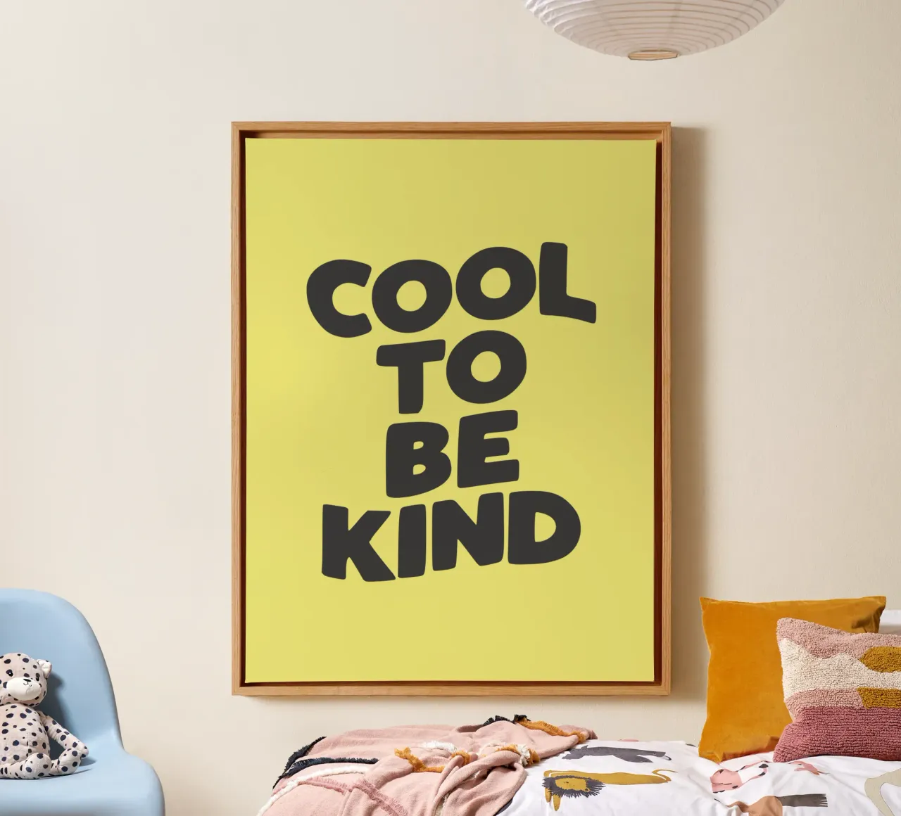 Cool to Be Kind Typografie Design in giallo e nero tela da THE MOTIVATED TYPE