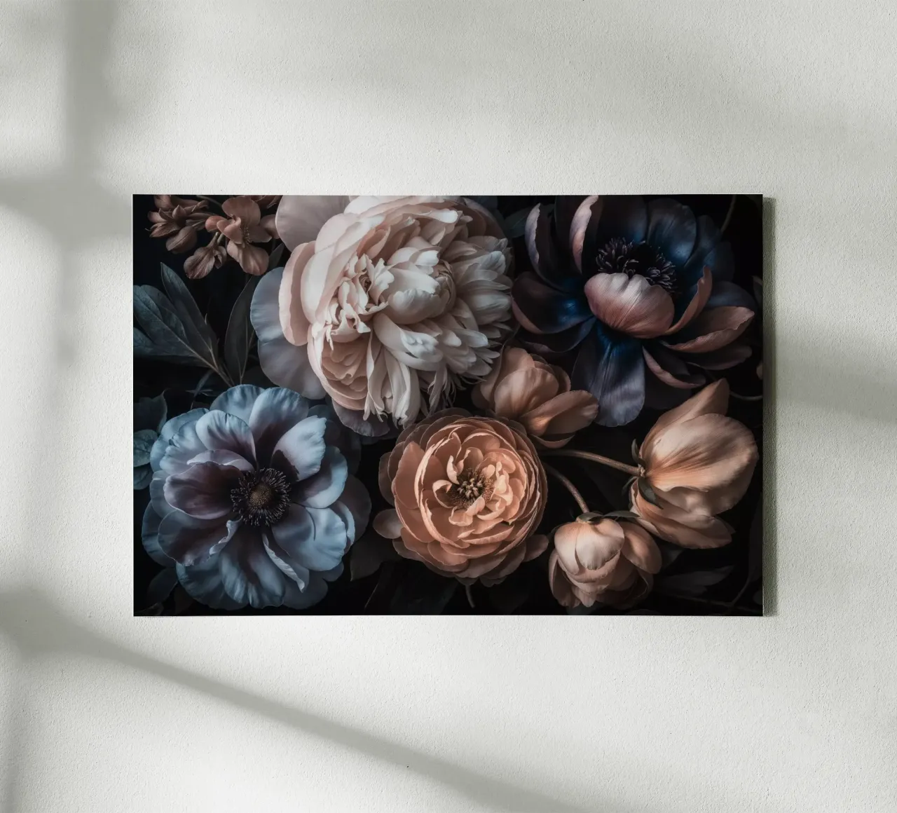 Stimmungsvoller barocker Mitternachtsblumengarten Leinwand mit Schattenfugenrahmen von Andrea Haase Floral Passion