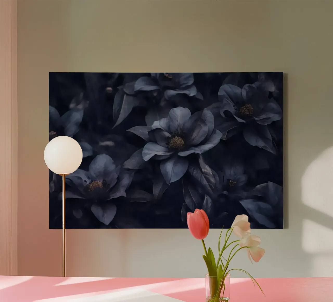 Fiori grandi di colore blu tela con Cornice a cassetta da Andrea Haase Floral Passion
