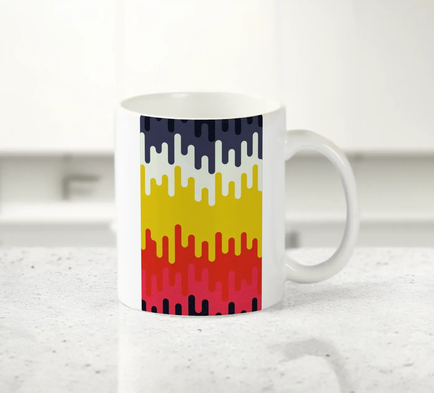 Drip Keramik Tasse von Tracie Andrews