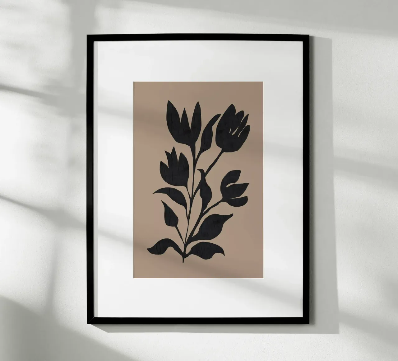 Silhouette botanica moderna dei tulipani neri poster con telaio in alluminio da Cartissi