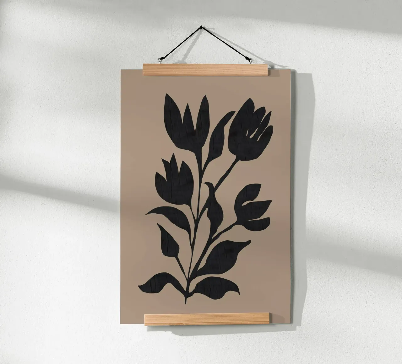 Silhouette botanica moderna dei tulipani neri poster con telaio in alluminio da Cartissi