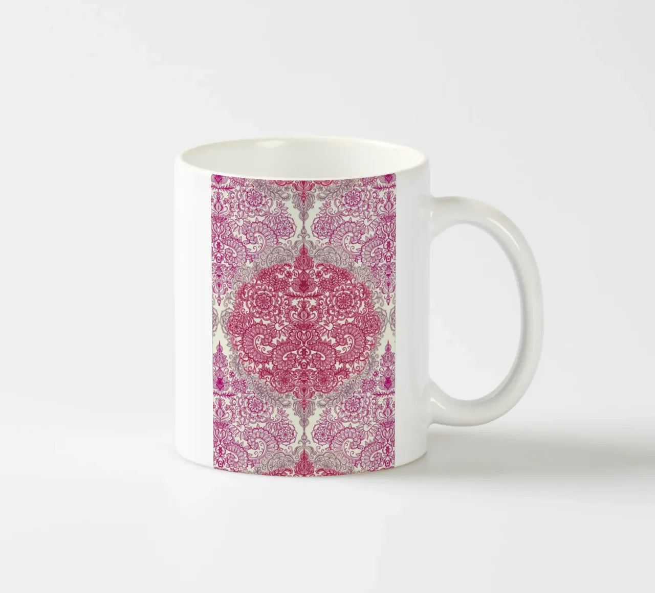 Happy Place Doodle in Pink tazza in ceramica da Micklyn Le Feuvre
