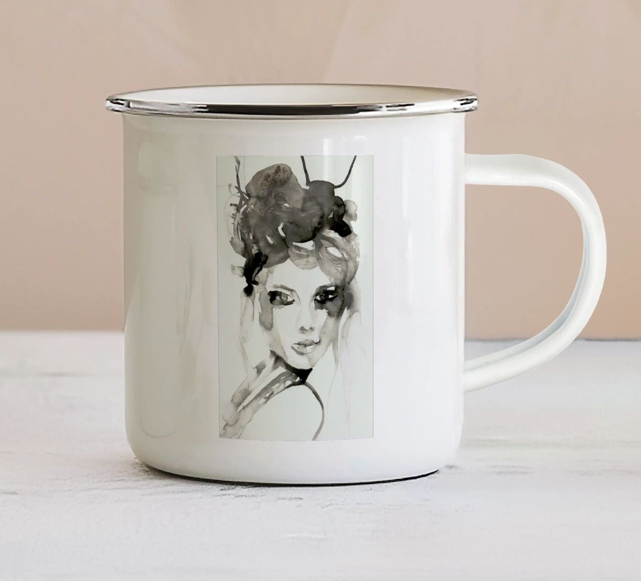 Hot Mess tazza in smalto da Victoria Verbaan