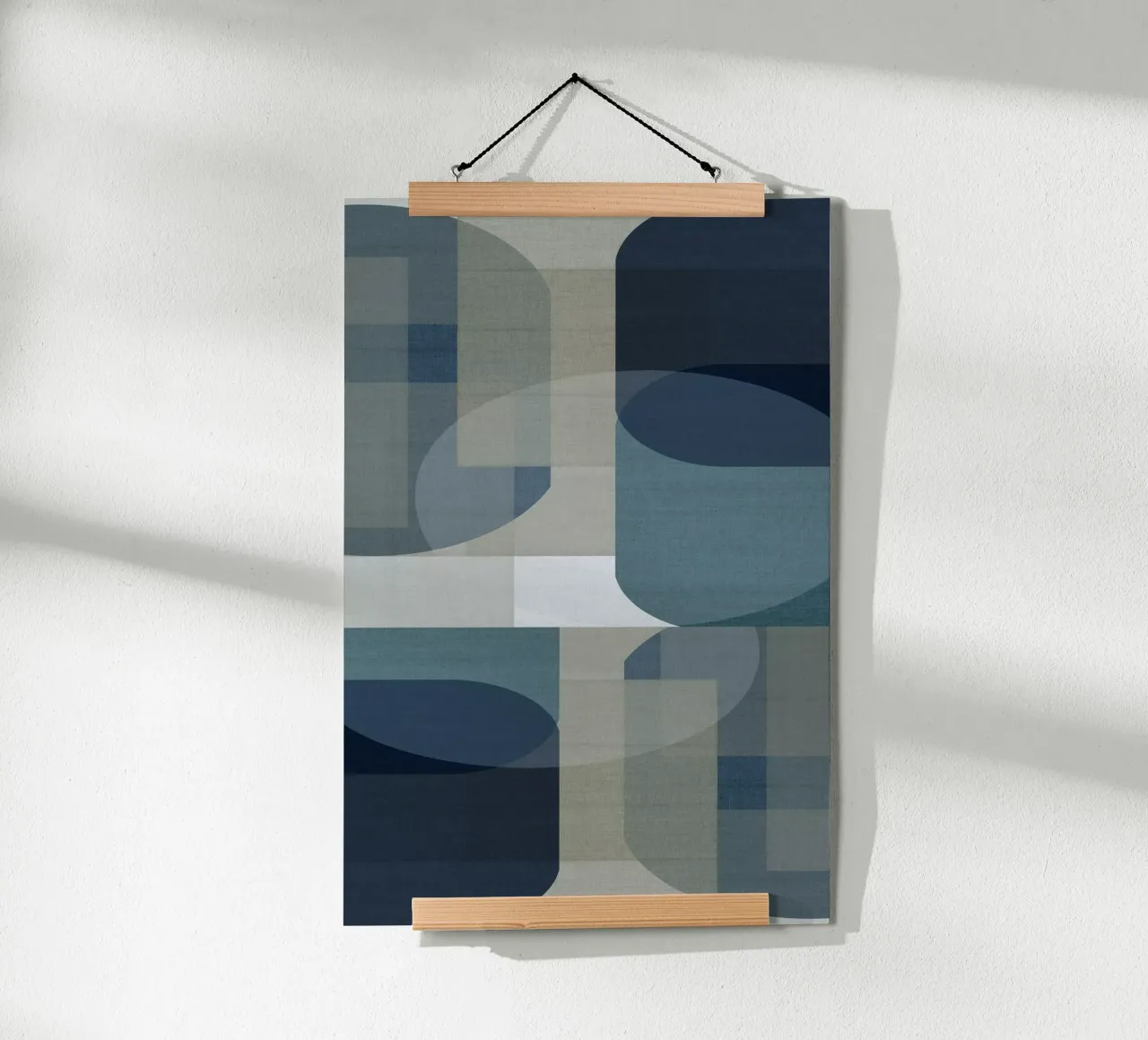 Strati blu intrecciati V poster con telaio in plastica da Cartissi
