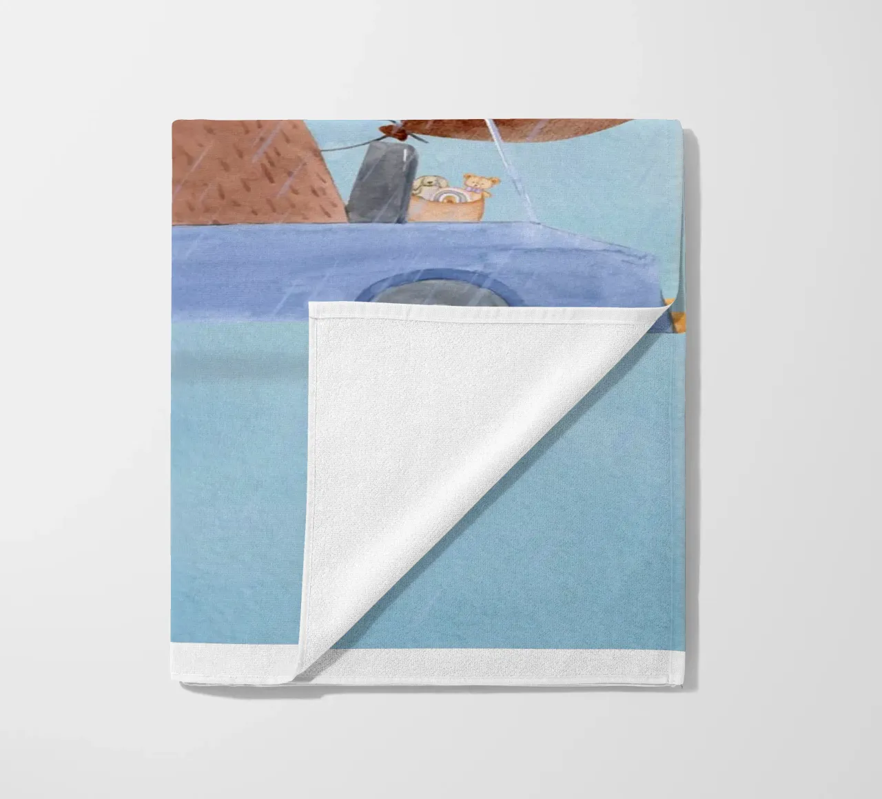 Orso in una cavalcata piovosa telo mare da Doodle Dreams Art