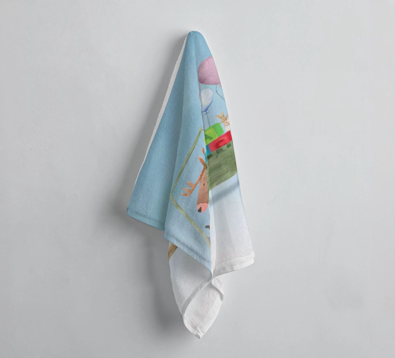 Un renne dans une aventure de jouets serviette de bain de Doodle Dreams Art