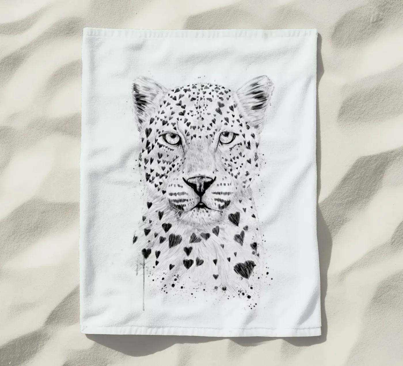 Lovely leopard strandhanddoek van Balazs Solti