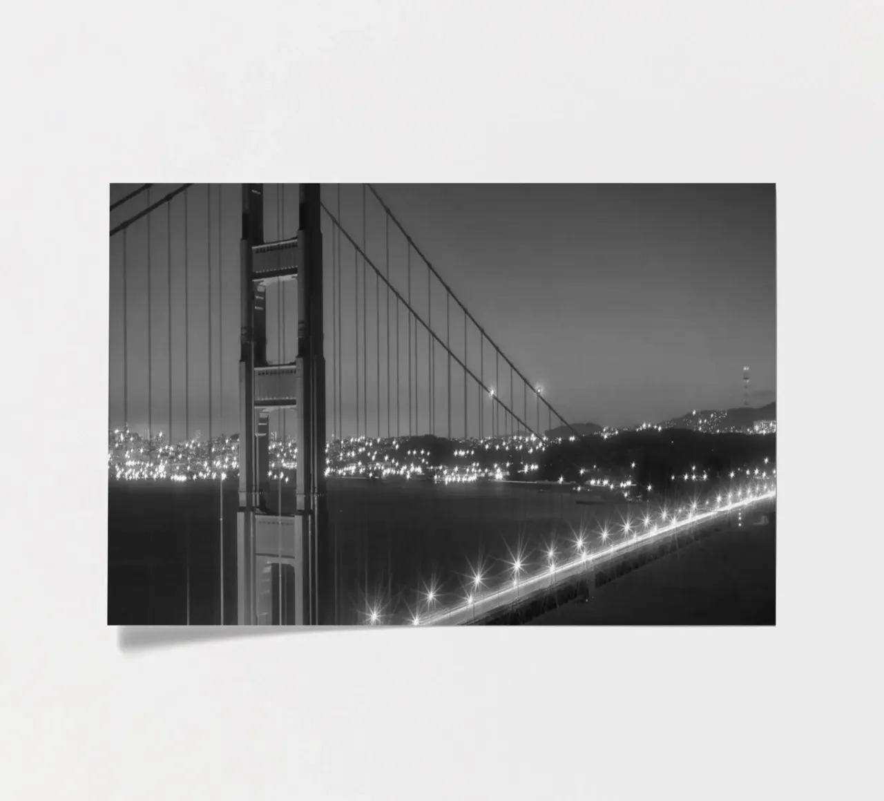 Golden Gate Bridge am Abend | Monochrom Stickerbogen von Melanie Viola