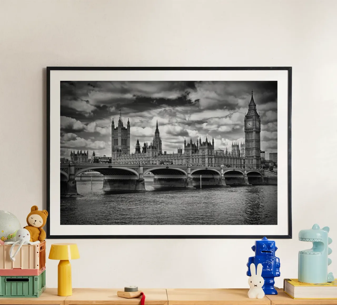 LONDRA Palazzo del Parlamento e ponte di Westminster poster con telaio in alluminio da Melanie Viola
