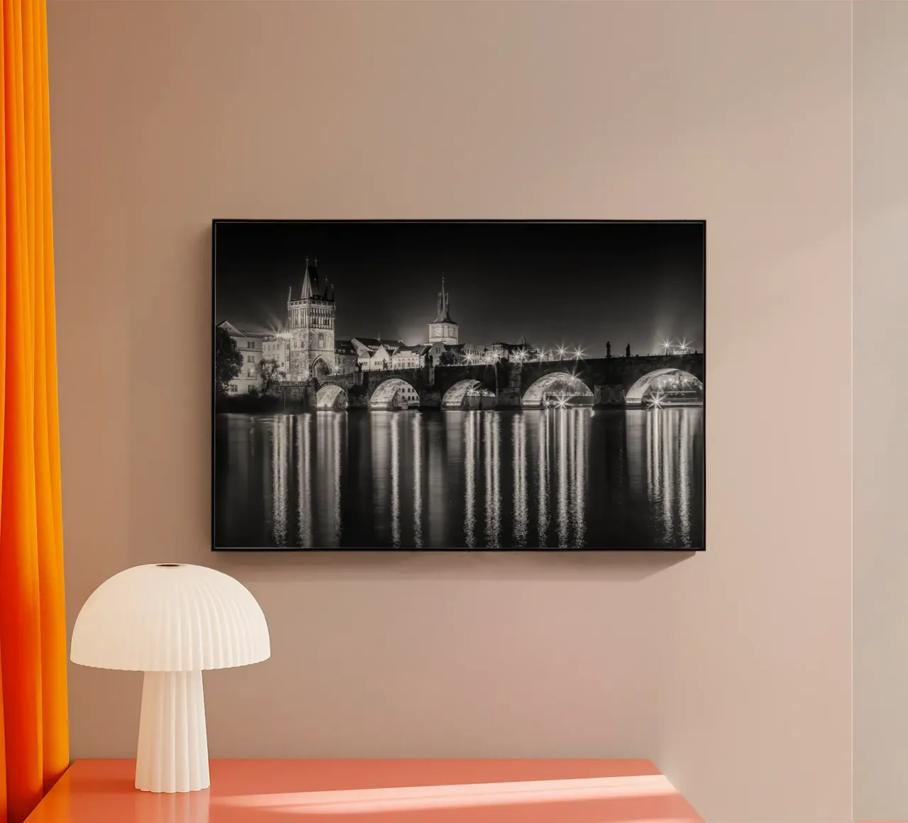 Ponte Carlo e Torre del Ponte della Città Vecchia di notte - Monochrom plexiglass da Melanie Viola