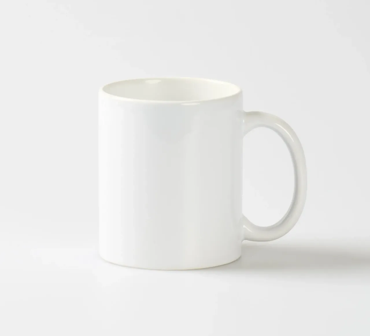 Merry tazza in ceramica da Art Unleashed