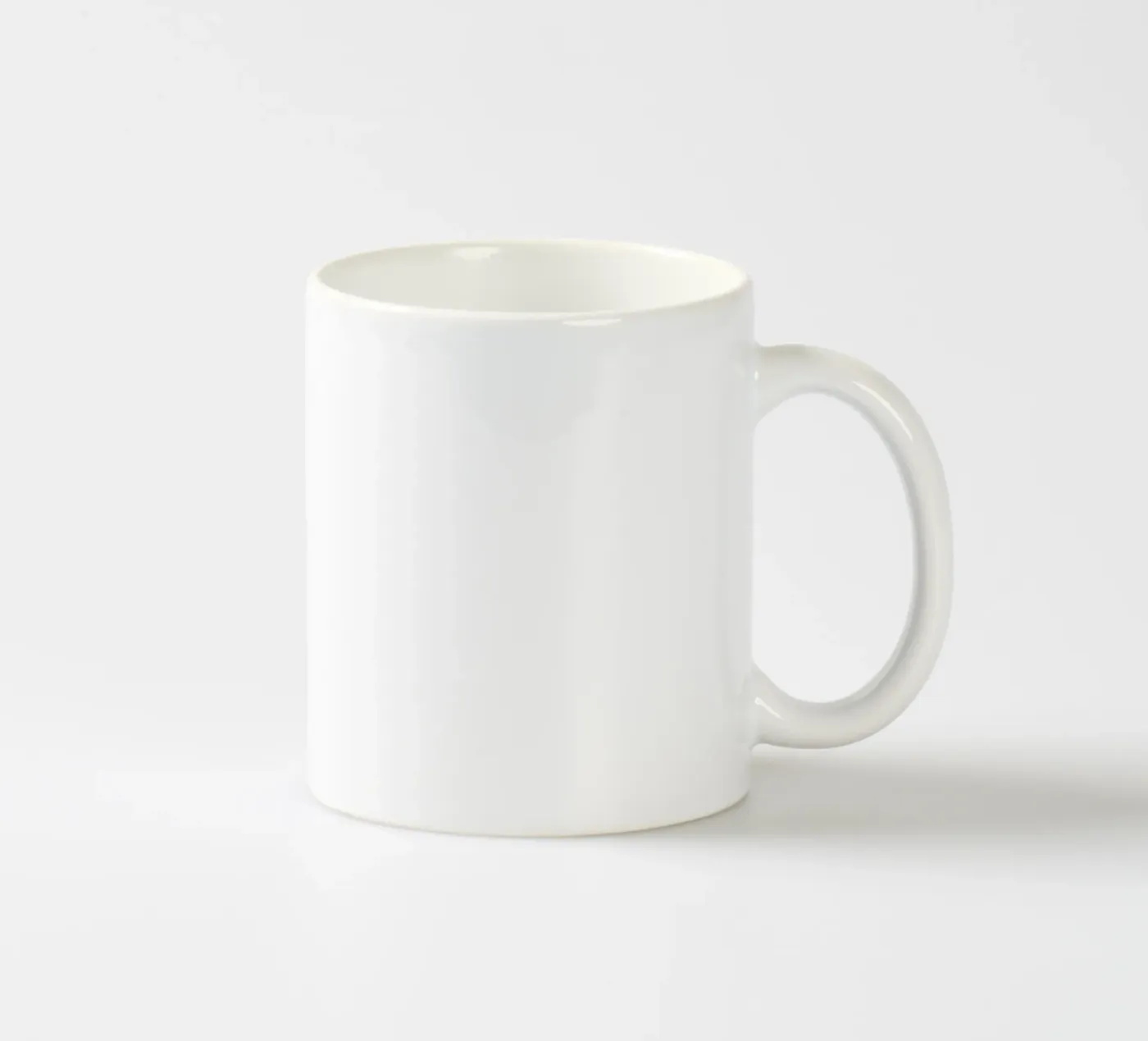 Lipstick ceramic mug by Art Unleashed