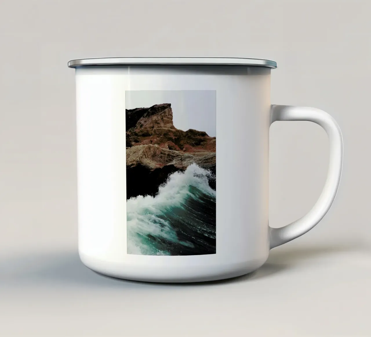 Montana Wave tazza in smalto da Kevin Russ