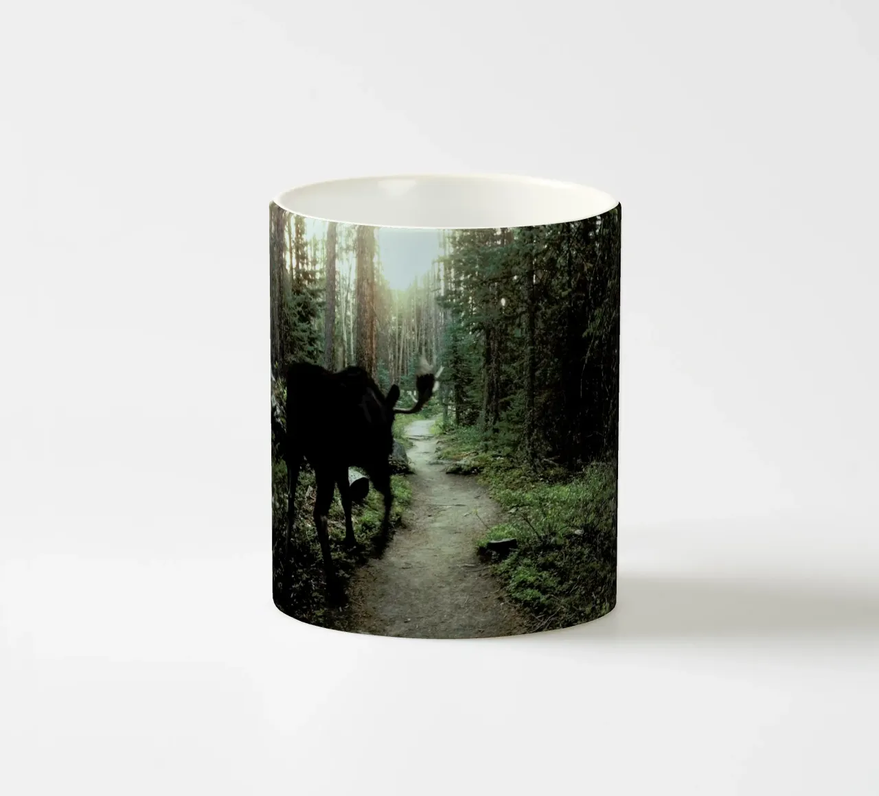 Trail Walking Moose tazza in ceramica da Kevin Russ