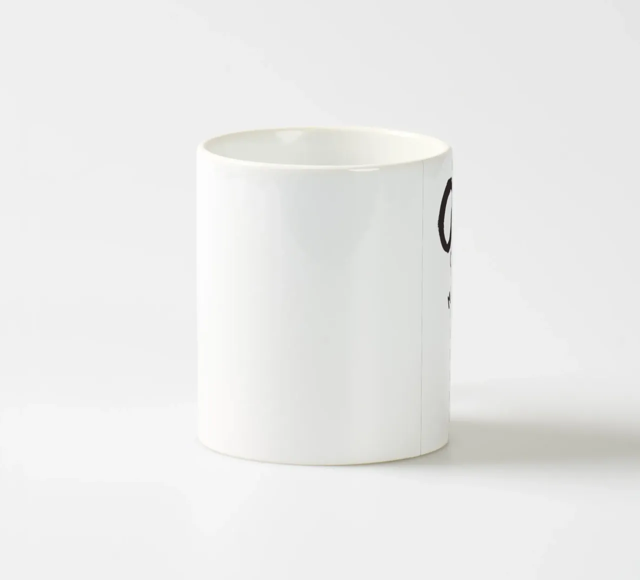 Om tazza in ceramica da Amy & Kurt