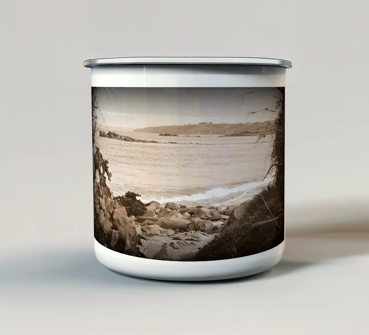 FAA56 tazza in smalto da Thierry vobmann photography