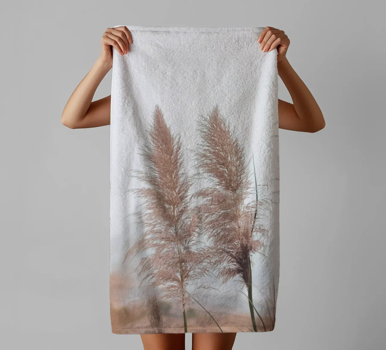 Pampas grass in the wind - natural elegance towel by Whole©