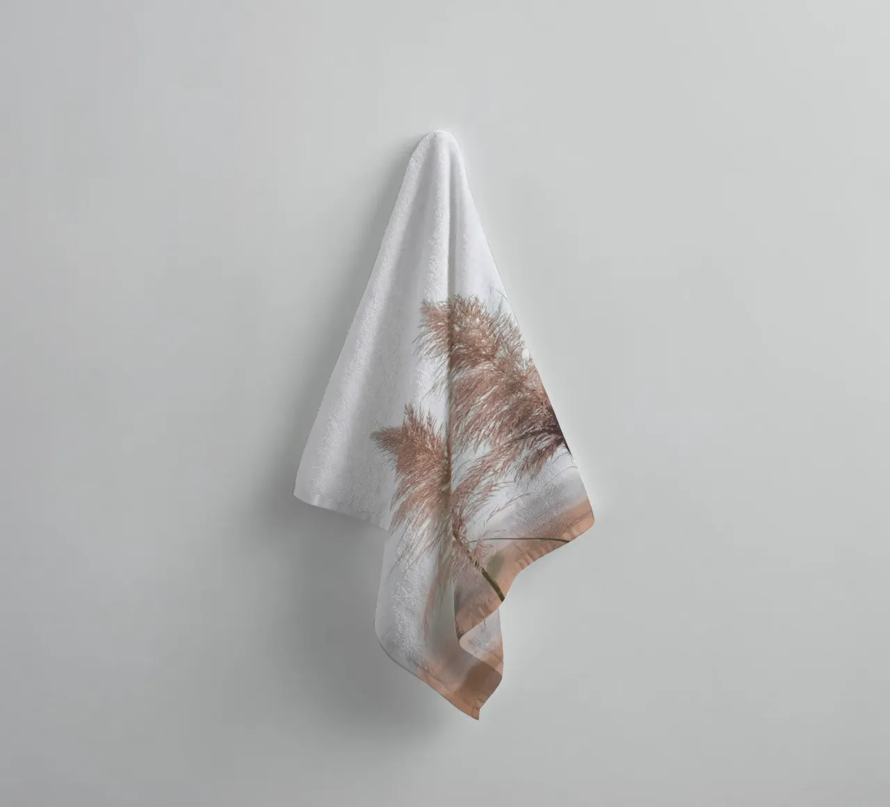 Pampas grass in the wind - natural elegance towel by Whole©